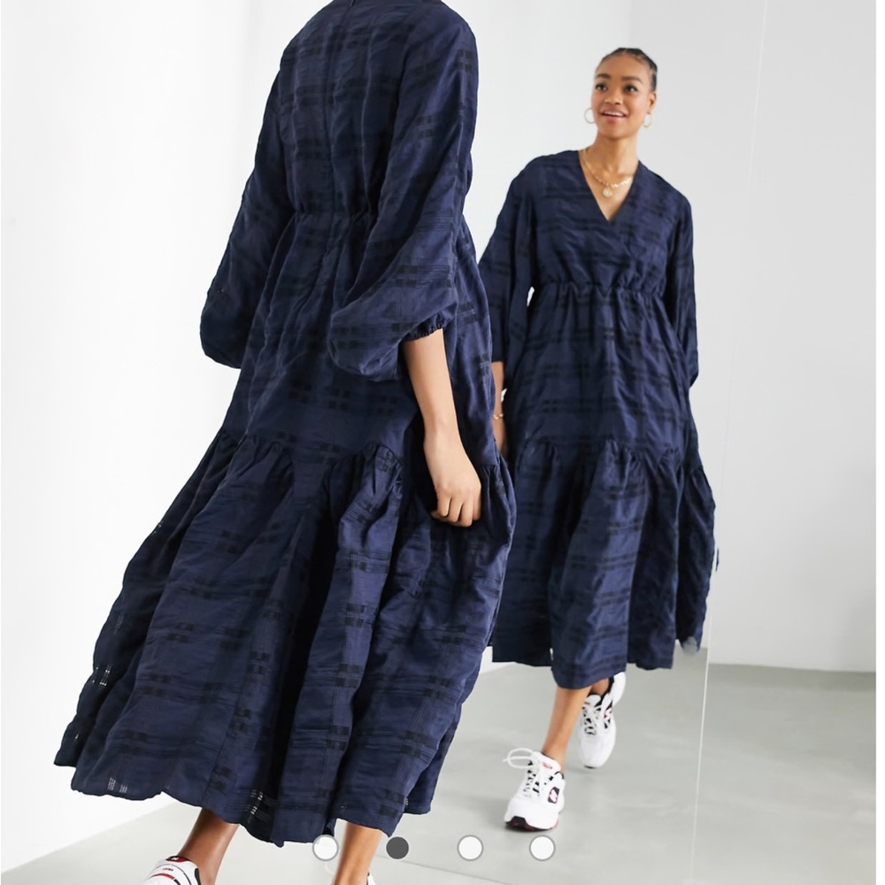 NWT Navy Blue Puff Sleeve Dress